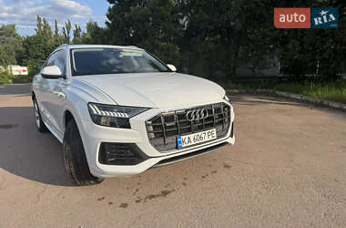 Внедорожник / Кроссовер Audi Q8 2018 в 