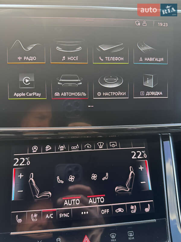 Внедорожник / Кроссовер Audi Q8 2018 в Киеве