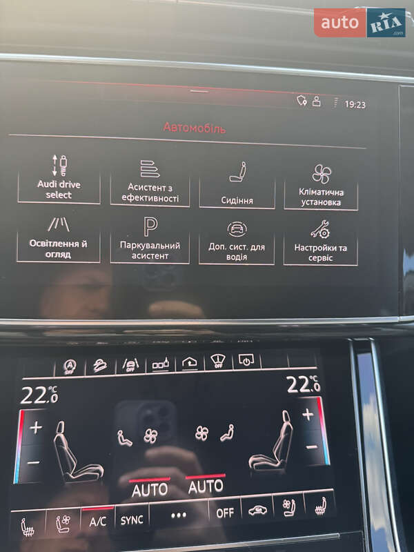 Внедорожник / Кроссовер Audi Q8 2018 в Киеве