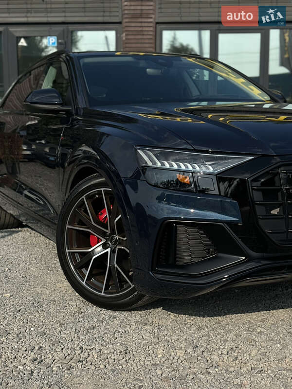 Внедорожник / Кроссовер Audi Q8 2023 в Львове
