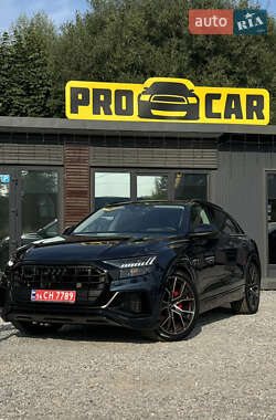 Внедорожник / Кроссовер Audi Q8 2023 в 