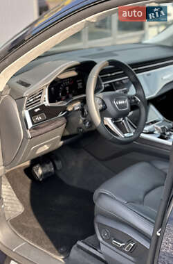 Внедорожник / Кроссовер Audi Q8 2023 в 