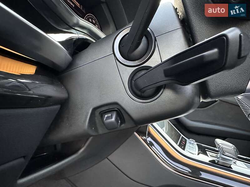 Внедорожник / Кроссовер Audi Q8 2023 в Киеве