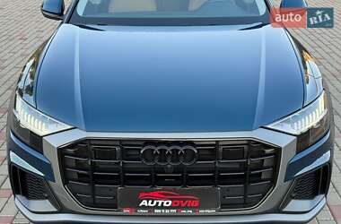Внедорожник / Кроссовер Audi Q8 2021 в 
