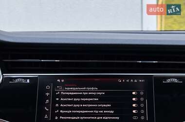 Внедорожник / Кроссовер Audi Q8 2021 в 