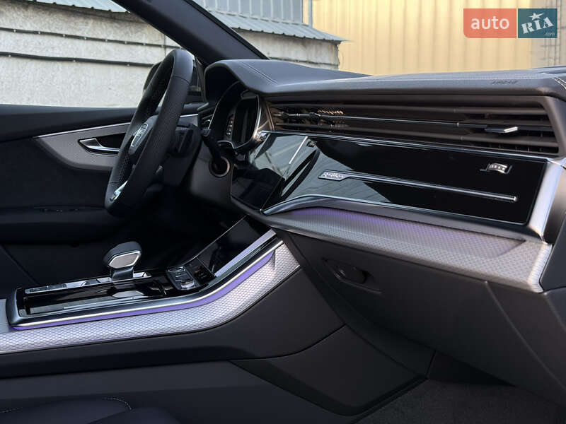 Внедорожник / Кроссовер Audi Q8 2025 в Киеве
