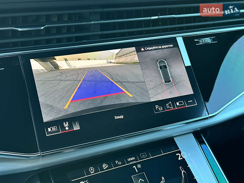 Внедорожник / Кроссовер Audi Q8 2025 в Киеве
