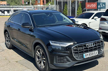 Внедорожник / Кроссовер Audi Q8 2018 в 