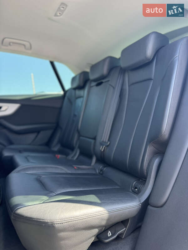 Внедорожник / Кроссовер Audi Q8 2018 в Киеве фото 9 Внедорожник / Кроссовер Audi Q8 2018 в Киеве