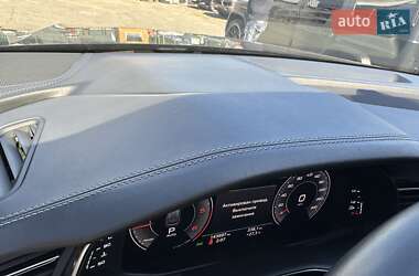 Внедорожник / Кроссовер Audi Q8 2018 в 