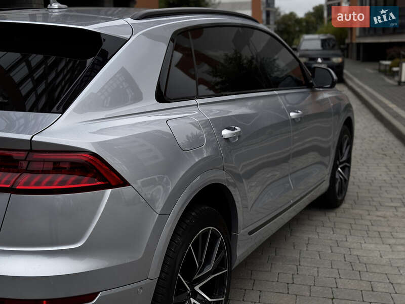 Внедорожник / Кроссовер Audi Q8 2020 в Ивано-Франковске
