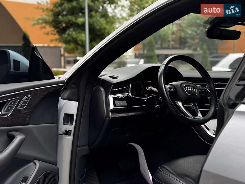 Внедорожник / Кроссовер Audi Q8 2020 в Ивано-Франковске
