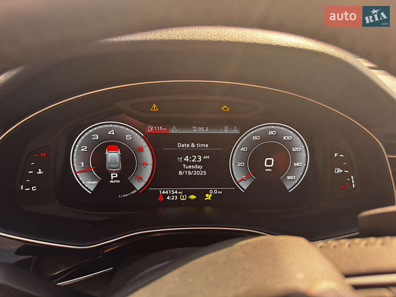 Внедорожник / Кроссовер Audi Q8 2018 в Киеве