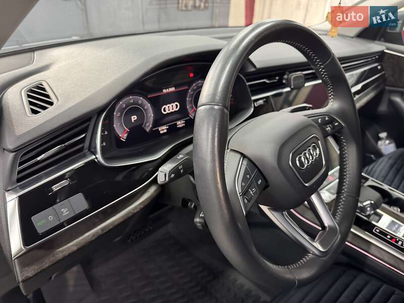 Внедорожник / Кроссовер Audi Q8 2020 в Львове