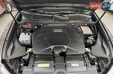 Внедорожник / Кроссовер Audi Q8 2020 в 