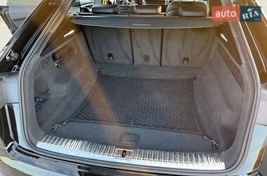 Внедорожник / Кроссовер Audi Q8 2023 в 