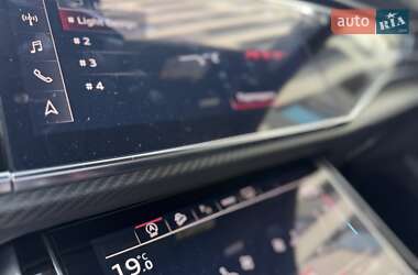 Внедорожник / Кроссовер Audi Q8 2023 в 