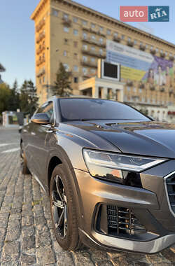 Внедорожник / Кроссовер Audi Q8 2019 в 