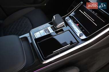 Внедорожник / Кроссовер Audi Q8 2025 в 