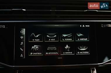 Внедорожник / Кроссовер Audi Q8 2025 в 