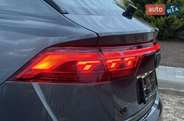 Внедорожник / Кроссовер Audi Q8 2025 в 