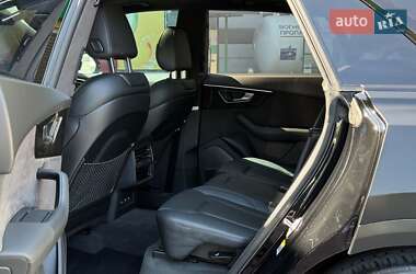 Внедорожник / Кроссовер Audi Q8 2019 в 