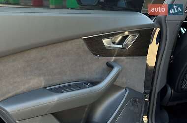 Внедорожник / Кроссовер Audi Q8 2019 в 