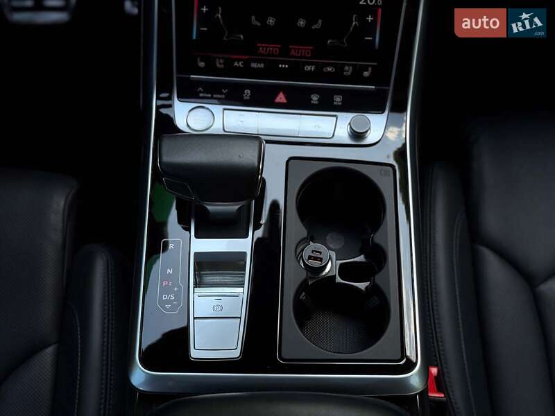 Позашляховик / Кросовер Audi Q8 2019 в Києві