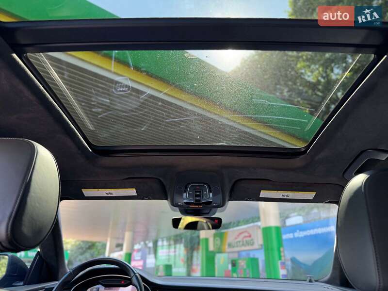 Позашляховик / Кросовер Audi Q8 2019 в Києві