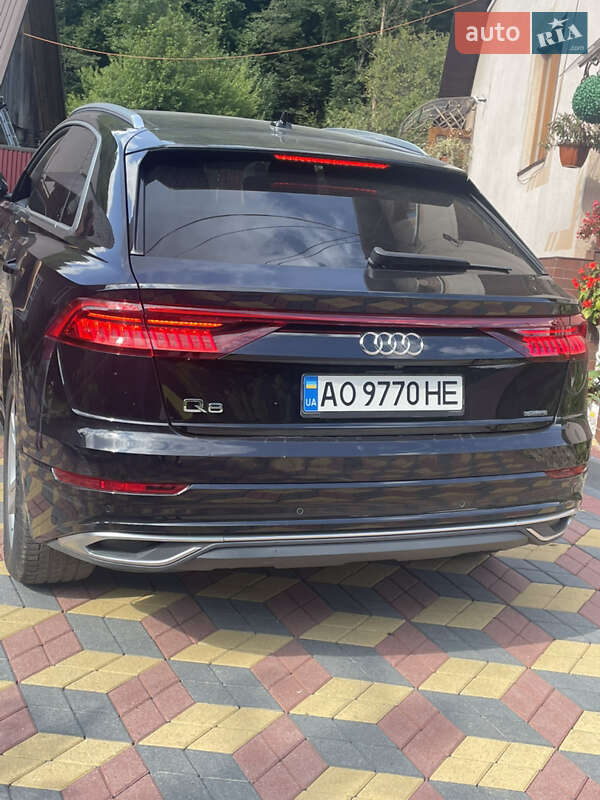 Внедорожник / Кроссовер Audi Q8 2018 в Тячеве