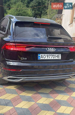 Внедорожник / Кроссовер Audi Q8 2018 в 