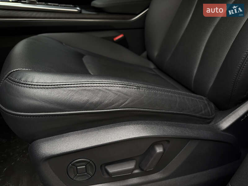 Внедорожник / Кроссовер Audi Q8 2020 в Тернополе