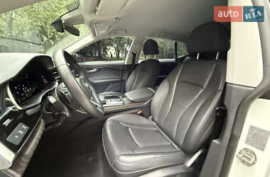 Внедорожник / Кроссовер Audi Q8 2020 в 