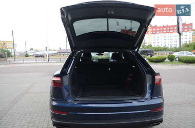 Внедорожник / Кроссовер Audi Q8 2025 в 