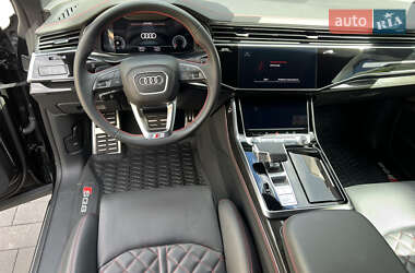 Внедорожник / Кроссовер Audi Q8 2024 в 