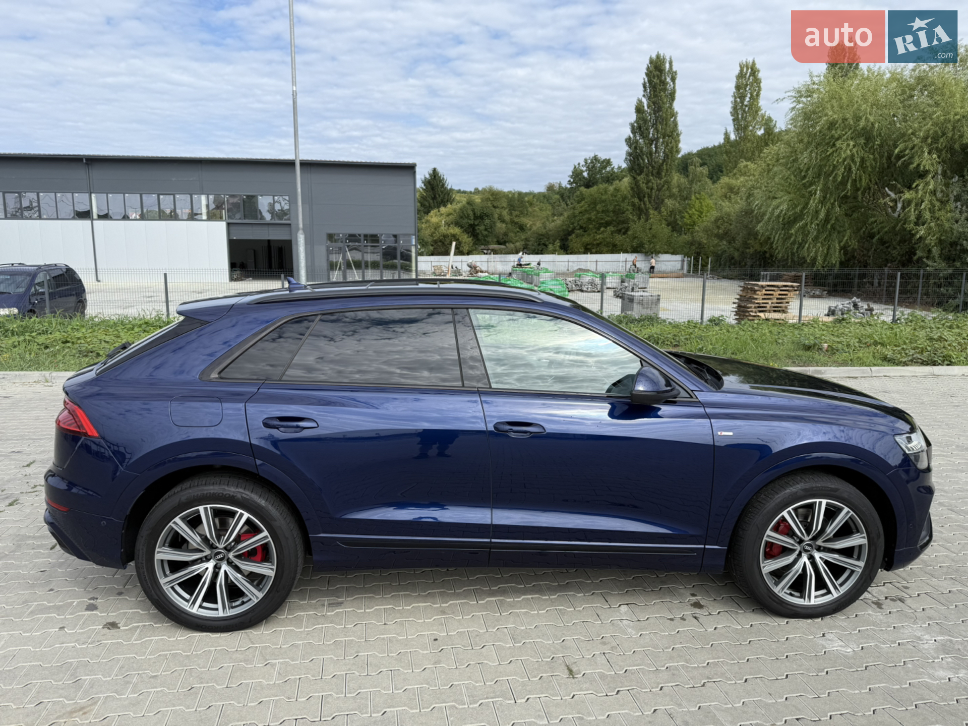 2019 Audi Q8 - мініатюра 3