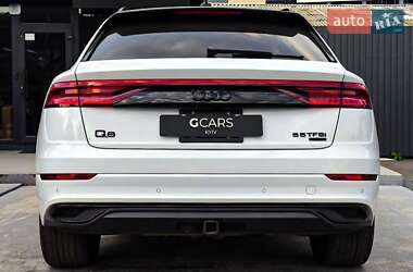 Внедорожник / Кроссовер Audi Q8 2019 в 