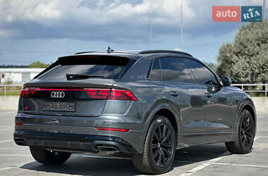 Внедорожник / Кроссовер Audi Q8 2024 в 