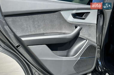Внедорожник / Кроссовер Audi Q8 2024 в 