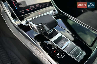 Внедорожник / Кроссовер Audi Q8 2024 в 