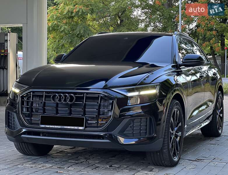 Внедорожник / Кроссовер Audi Q8 2021 в Днепре