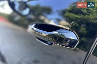 Внедорожник / Кроссовер Audi Q8 2021 в 