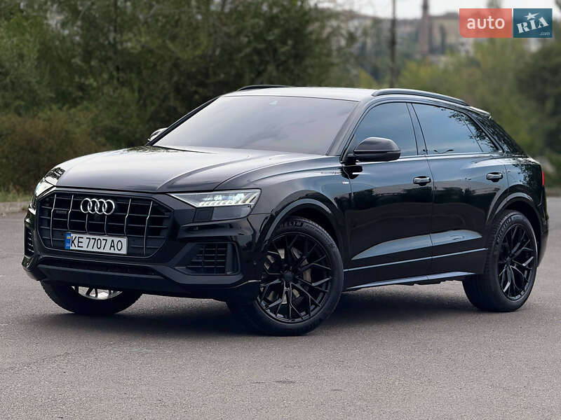 Позашляховик / Кросовер Audi Q8 2019 в Кривому Розі