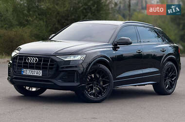 Внедорожник / Кроссовер Audi Q8 2019 в 