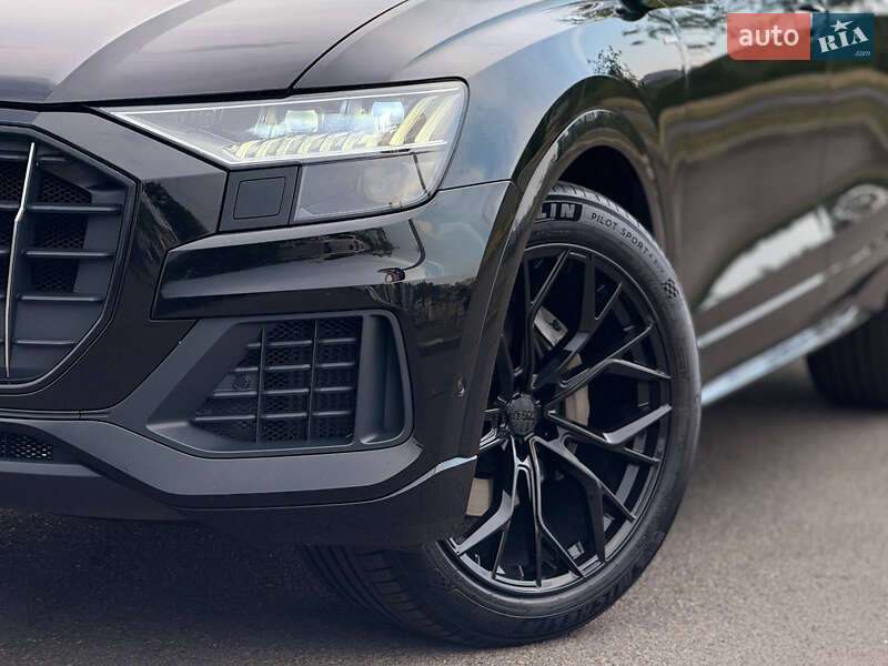 Позашляховик / Кросовер Audi Q8 2019 в Кривому Розі