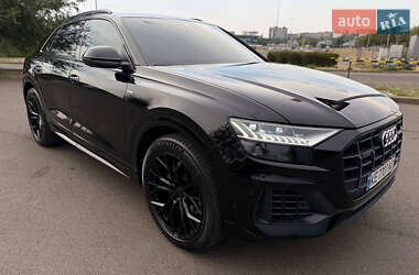 Внедорожник / Кроссовер Audi Q8 2019 в 