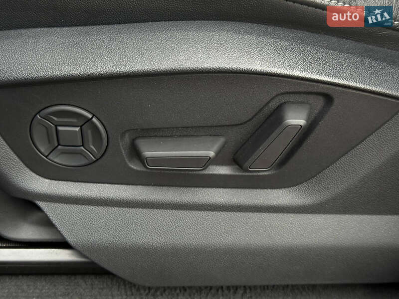 Позашляховик / Кросовер Audi Q8 2019 в Кривому Розі