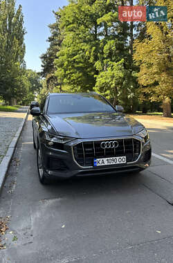 Внедорожник / Кроссовер Audi Q8 2018 в 