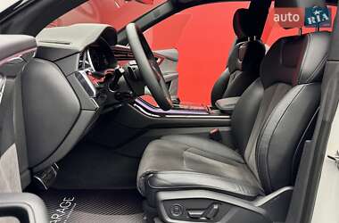 Внедорожник / Кроссовер Audi Q8 2019 в 