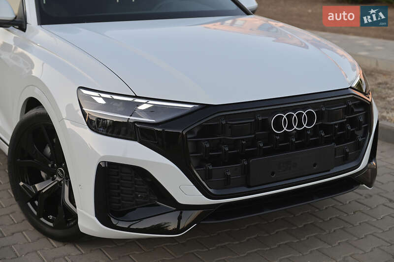 Позашляховик / Кросовер Audi Q8 2025 в Львові
